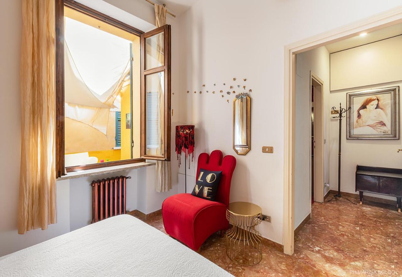 Billie'S Flat Red - Art & Design Apt In Verona Historic Centre Екстер'єр фото