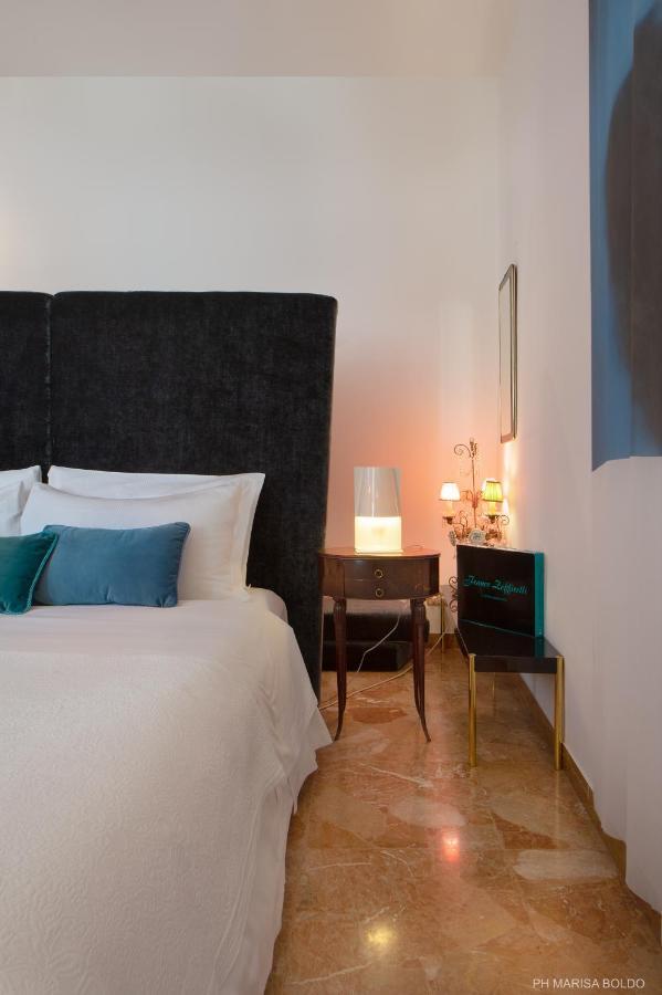 Billie'S Flat Red - Art & Design Apt In Verona Historic Centre Екстер'єр фото