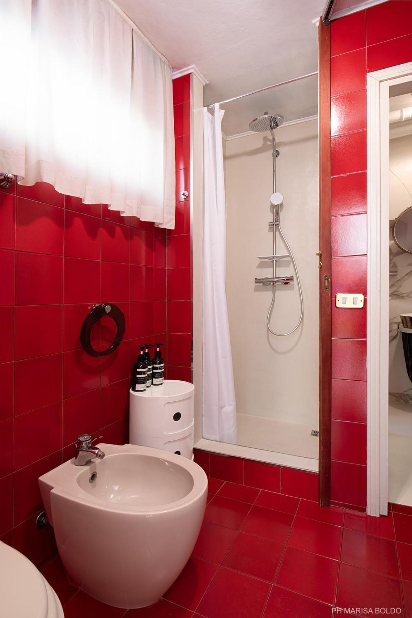 Billie'S Flat Red - Art & Design Apt In Verona Historic Centre Екстер'єр фото