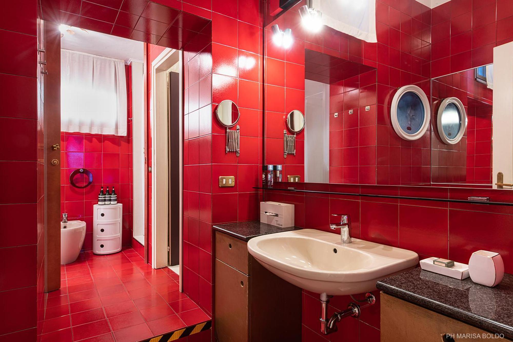 Billie'S Flat Red - Art & Design Apt In Verona Historic Centre Екстер'єр фото